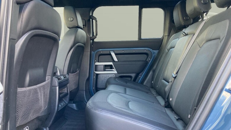 Land Rover Defender 3.0 D250 X-Dynamic SE 110 5dr Auto Diesel Estate